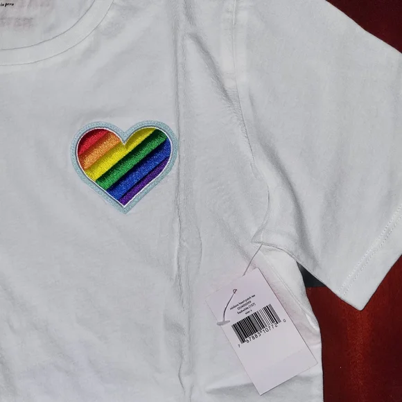 Kate Spade T-shirt, size XS  Rainbow heart Pride collection - Picture 6 of 7
